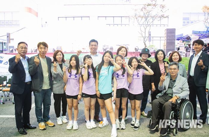 참석자 단체사진