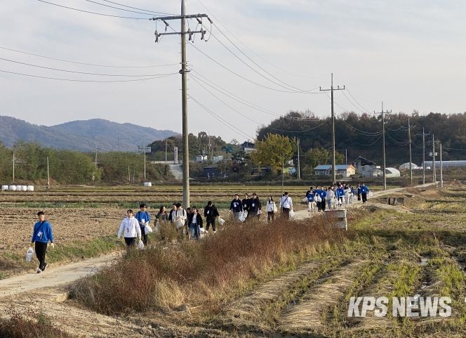 경기문화재단, 청년들과 함께하는 환경정화운동 ‘경기옛길 쓰담쓰담’