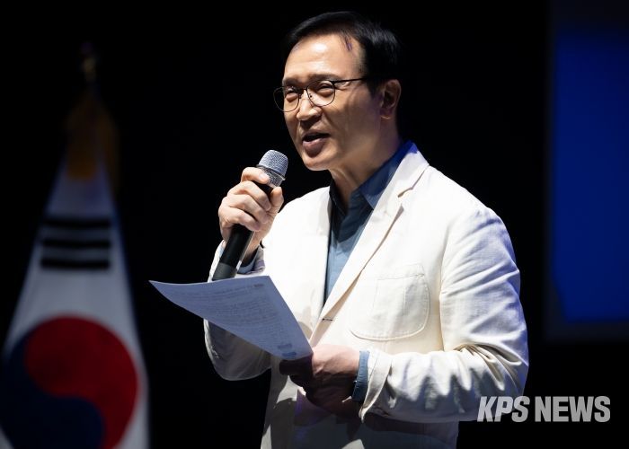 임태희 경기도교육감이 7월 9일 서울대학교 시흥캠퍼스에서 열린 '경기교육정책 현장 모니터링 서포터즈 통합 워크숍'에서 인사말을 하고 있다.