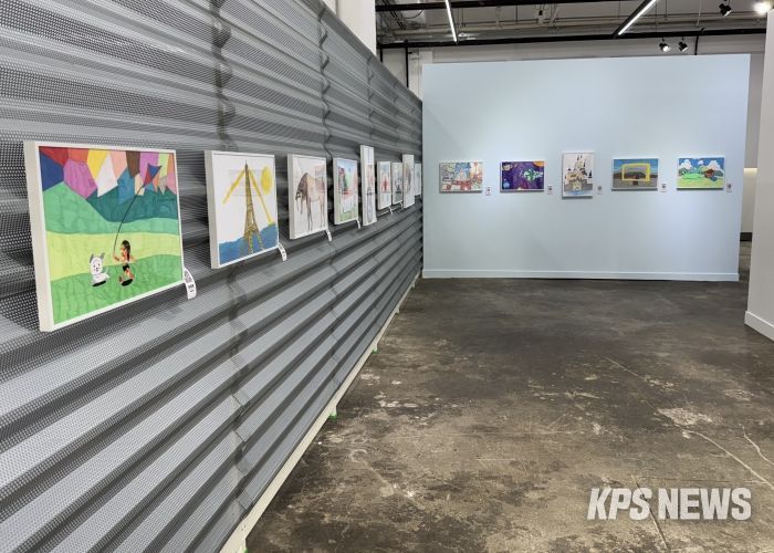 인공지능(AI) 디지털팔레트 전시 운영 사진