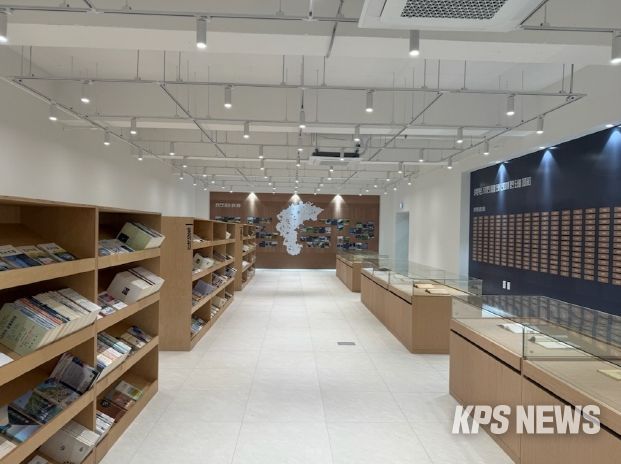 ‘충북문학관 팝업전시‘ 개막