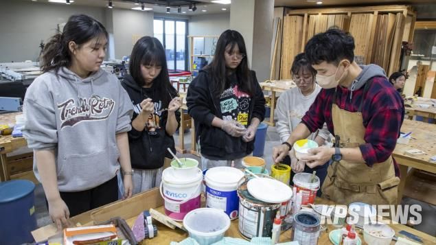 평택시자원봉사센터, ‘청소년 목공 봉사활동’ 및 미취학 아동 가정 대상 자원순환 프로그램 운영